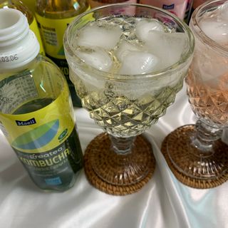 더그레잇티 콤부차 [매일유업] 더그레잇티 44kcal 콤부차 300ml *12개입 (오리지널 6개+베리리치 6개) — 4.5점을 준 리뷰어가 2023년 8월 올린 사용 사진