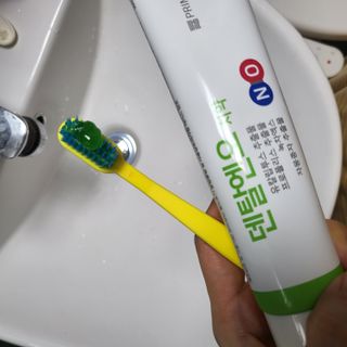 프리마인 유해균 뿐만 아니라 유익균까지 씻어내는 치약은 그만, 건강한 구강환경을 만드는 덴탈엔오 — 5점을 준 리뷰어가 2023년 3월 올린 사용 사진