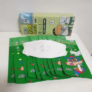[숨그림] 3D 입체형, 짱구, 무직타이거, 빨강머리앤 우리아이 그리고 내가 쓰는 믿을수있는 케릭터 마스크 — 5점을 준 리뷰어가 2021년 10월 올린 사용 사진