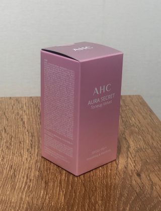 AHC 아우라 시크릿 톤업 벨벳 — 5점을 준 리뷰어가 2021년 4월 올린 사용 사진