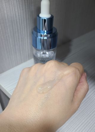 나우 [리브엠] 화해 1등 수분앰플 , 엑소코어 워터풀 텐션 앰플 — 5점을 준 리뷰어가 2023년 6월 올린 사용 사진