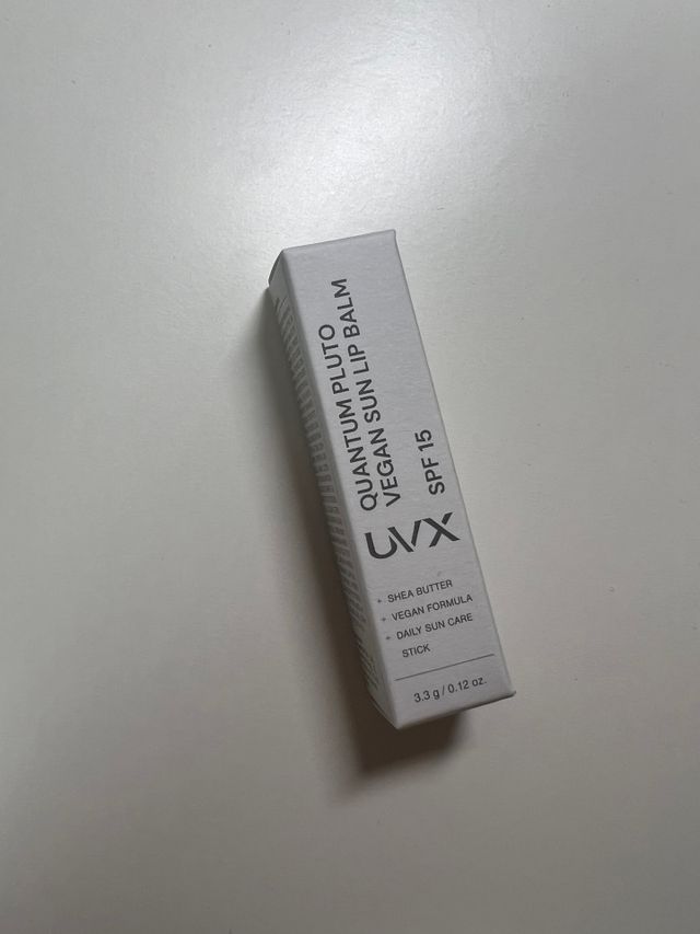 UVX 퀀텀 플루토 비건 선 립밤 리뷰 사진