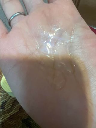 메이쿱 로우 소스 더 비건 에센스 100ml — 5점을 준 리뷰어가 2022년 4월 올린 사용 사진