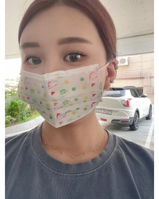 [숨그림] 덴탈마스크 짱구 우리아이 그리고 내가 쓰는 믿을수있는 케릭터 마스크 — 5점을 준 리뷰어가 2021년 9월 올린 사용 사진