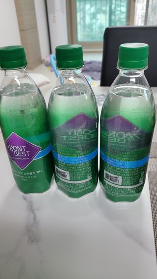 몽베스트 Montbest with Sparkling water Plain 20병 — 4.5점을 준 리뷰어가 2022년 8월 올린 사용 사진