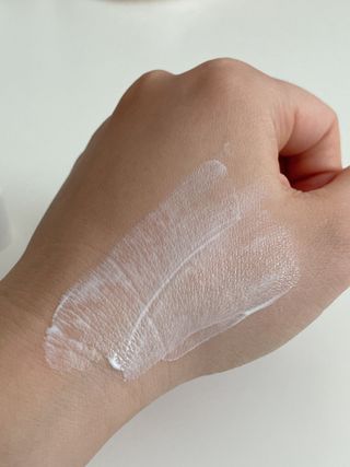 엠디스픽 무향자차 수분 선크림 PSF50+ PA++++ 50ml — 5점을 준 리뷰어가 2023년 3월 올린 사용 사진