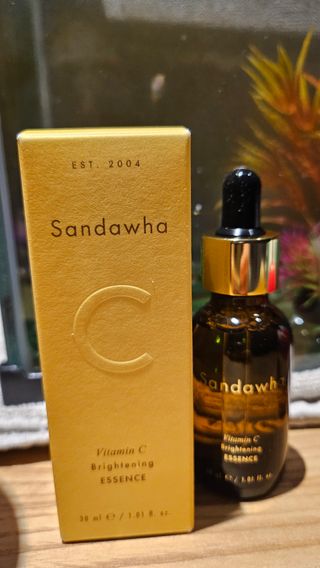 스킨큐어 산다화 비타민c 화이트닝 에센스 30ml — 5점을 준 리뷰어가 2023년 12월 올린 사용 사진