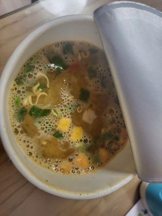 NISSIN 닛신 컵누들  4종 - 씨푸드오리지날, 씨푸드 스파이시, 씨푸드 커리, 씨푸드 XO소스 — 4점을 준 리뷰어가 2022년 11월 올린 사용 사진