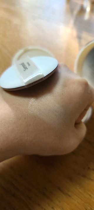세렌디뷰티 퍼펙트 에어리 래디언스 쿠션 — 4.5점을 준 리뷰어가 2022년 2월 올린 사용 사진