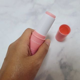 스킨큐어 산다화 카멜리아 안티 링클 멀티밤 — 4.5점을 준 리뷰어가 2023년 12월 올린 사용 사진
