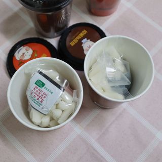 유비쿡 컵떡볶이 매운컵떡볶이2개/ 짜장컵떡볶이 2개  총 4개세트 — 5점을 준 리뷰어가 2021년 5월 올린 사용 사진