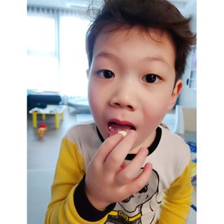 일동제약 마이니 마이니 지니키즈 유산균 츄어블, 멀티비타 set — 5점을 준 리뷰어가 2021년 3월 올린 사용 사진