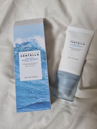 [스킨1004] 마다가스카르 센텔라 히알루-시카 워터핏 선세럼 50ml — 5점을 준 리뷰어가 2024년 5월 올린 사용 사진