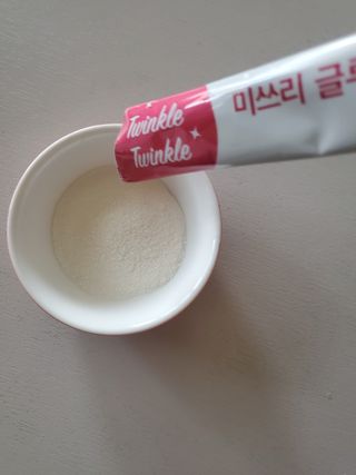 메디포스트 모비타 미쓰리 글루타치온 30포 — 5점을 준 리뷰어가 2023년 2월 올린 사용 사진