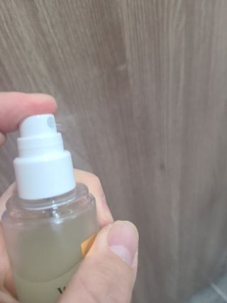 오투에니원 화이트스완 센텔라 루미너스 미스트 세럼 100ml — 5점을 준 리뷰어가 2023년 1월 올린 사용 사진
