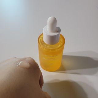 체르엠 스템앤셀 비타민 브라이트닝 에센스 30ml 1개 — 4점을 준 리뷰어가 2021년 12월 올린 사용 사진