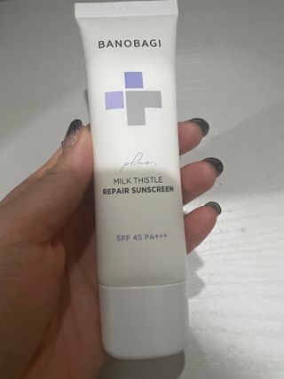 바노바기 코스메틱 바노바기 밀크씨슬 리페어 시카 선스크린 플러스 50ml — 5점을 준 리뷰어가 2023년 3월 올린 사용 사진