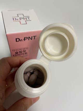 닥터피엔티 [Dr.PNT] 하루 2알로 건강한 다이어트! 한겨울에도 체지방만 쏙~ 슬림핏 다이어트 — 5점을 준 리뷰어가 2023년 3월 올린 사용 사진