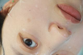 태그스킨 4스텝 주름개선 피부미백 영양 마스크팩 3개 세트(최신버전) — 5점을 준 리뷰어가 2022년 5월 올린 사용 사진