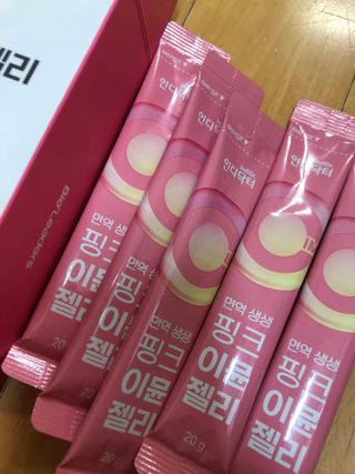 [인디닥터] 면역 생생 핑크 이뮨 젤리 — 5점을 준 리뷰어가 2022년 5월 올린 사용 사진