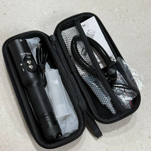 릴스  [스카이우드] D6GL 레이져 수중 100m 방수 랜턴 해루질 써치 스쿠버다이빙 리뷰 사진
