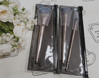 [툴앤썸] 라운드 파운데이션 브러시+사선 쉐딩 브러시+블렌딩 브러시 — 5점을 준 리뷰어가 2021년 5월 올린 사용 사진