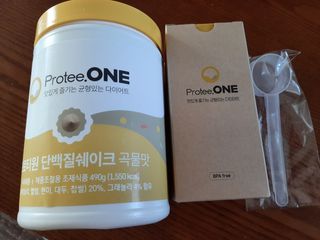 프로티원 단백질쉐이크 곡물맛 2주분 1통+보틀 — 5점을 준 리뷰어가 2021년 3월 올린 사용 사진