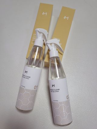 [엠메이데이] 드레스클리어 퍼퓸 스프레이 300ml 프리지아 가든향+프리지아 파출리향 — 5점을 준 리뷰어가 2022년 1월 올린 사용 사진