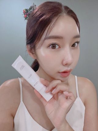 프리마인 선크림만 바꿨을 뿐인데 매일 물 2L챙겨먹고 기초케어 완벽하게 한 물빛피부 완성,셀라브UV프로텍터 — 5점을 준 리뷰어가 2023년 8월 올린 사용 사진