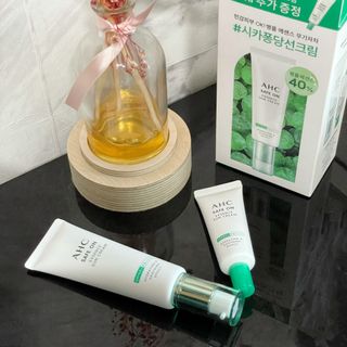 [AHC] 세이프온 에센스 선크림 올리브영 스페셜 증정 기획세트 — 5점을 준 리뷰어가 2022년 6월 올린 사용 사진