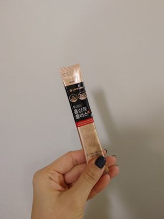 서울약사신협_투데이홍삼정플러스스틱_10g x 30포 — 5점을 준 리뷰어가 2021년 1월 올린 사용 사진