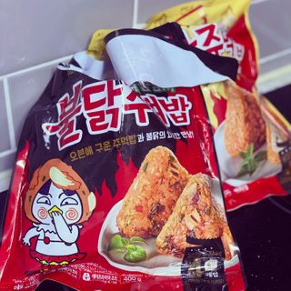 삼양냉동 [삼양] 불닭참치마요구운주먹밥+불닭볶음김치구운주먹밥 2세트구성 — 5점을 준 리뷰어가 2021년 2월 올린 사용 사진