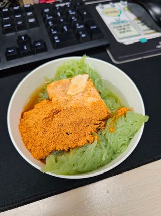 클린24시간 올리브발효곤약면 시원김치면 1세트-(3봉) — 4점을 준 리뷰어가 2024년 1월 올린 사용 사진