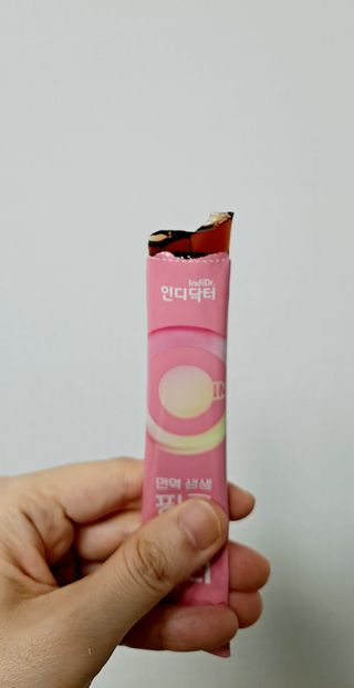 인디닥터 면역 생생 핑크 이뮨 젤리 + 타이탄 BCAA 프로틴 젤리스틱 — 5점을 준 리뷰어가 2022년 5월 올린 사용 사진