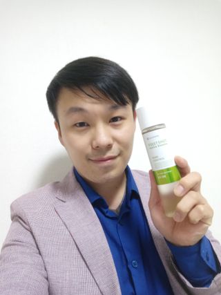 리더스코스메틱 리더스 퍼스트 샷 액티브 에센스 토닝 컨트롤 & 포어 컨트롤 — 5점을 준 리뷰어가 2021년 11월 올린 사용 사진