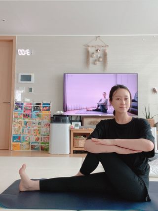 밸롭 시그니처 커버업 롱티셔츠 — 5점을 준 리뷰어가 2021년 5월 올린 사용 사진