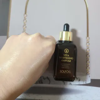 소담스퀘어 상암 솔포그 비타민 화이트닝 앰플 50ml 안티에이징 항산화 가미 잡티 트러블 세라마이드 — 5점을 준 리뷰어가 2022년 11월 올린 사용 사진