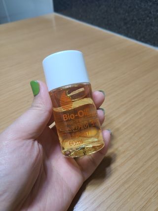 바이오오일 [바이오-오일] 스킨케어 오일 내추럴 60ml — 5점을 준 리뷰어가 2021년 11월 올린 사용 사진