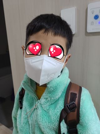 [숨그림]  덴탈마스크 짱구 우리아이 그리고 내가 쓰는 믿을수있는 케릭터 마스크  16종 — 4.5점을 준 리뷰어가 2021년 11월 올린 사용 사진