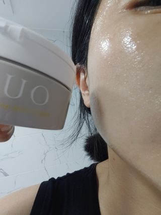 듀오코리아 [듀오] 피부맞춤형 저자극 클렌징밤 1종 랜덤발송 (모공케어,안색개선,안티에이징,블랙헤드) — 4점을 준 리뷰어가 2022년 8월 올린 사용 사진