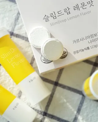 [슬림드랍 레몬맛] 건기식 다이어트 보조제 겸 비타민 — 4점을 준 리뷰어가 2022년 1월 올린 사용 사진