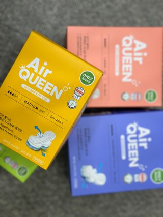 에어퀸 뉴브레스 유기농 생리대 4종 (팬티라이너 20P + 중형 10P + 대형 10P + 오버나이트 8P)_체험단 — 4.5점을 준 리뷰어가 2024년 6월 올린 사용 사진