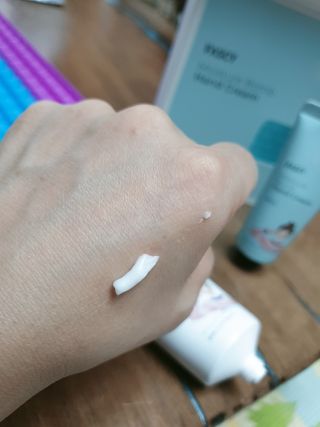 파시 FASCY 高保湿ハンドクリーム40ml+80ml セット — 5점을 준 리뷰어가 2021년 7월 올린 사용 사진