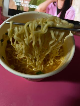 NISSIN 닛신 컵누들  4종 - 씨푸드오리지날, 씨푸드 스파이시, 씨푸드 커리, 씨푸드 XO소스 — 5점을 준 리뷰어가 2023년 1월 올린 사용 사진