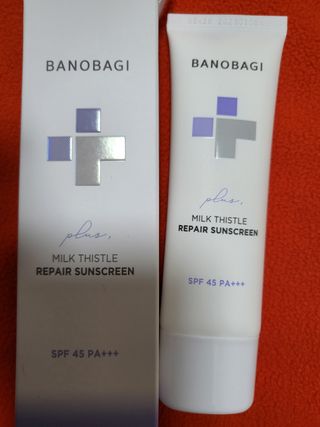 바노바기 코스메틱 바노바기 밀크씨슬 리페어 시카 선스크린 플러스 50ml — 5점을 준 리뷰어가 2023년 2월 올린 사용 사진