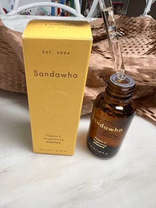 스킨큐어 산다화 비타민c 화이트닝 에센스 30ml — 5점을 준 리뷰어가 2023년 7월 올린 사용 사진