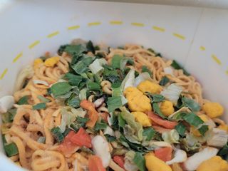 NISSIN 닛신 컵누들  4종 - 씨푸드오리지날, 씨푸드 스파이시, 씨푸드 커리, 씨푸드 XO소스 — 5점을 준 리뷰어가 2021년 11월 올린 사용 사진