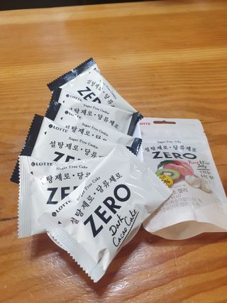 ZERO (초콜릿 칩 쿠키, 카카오 케이크, 후르츠 젤리, 아이스 콜라, 아이스 초코바) — 5점을 준 리뷰어가 2022년 6월 올린 사용 사진