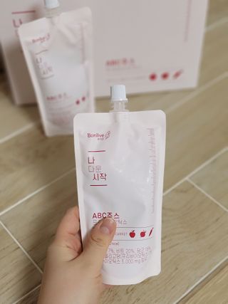 12월 15일 출시, 건강기능식품 브랜드 본리브 나 다운 시작 제품 3종 — 5점을 준 리뷰어가 2021년 1월 올린 사용 사진