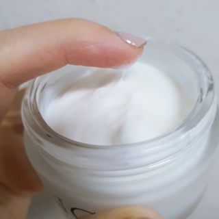 CONC 콩크 미로탐누스 안티링클 화이트닝 크림 — 4점을 준 리뷰어가 2021년 2월 올린 사용 사진